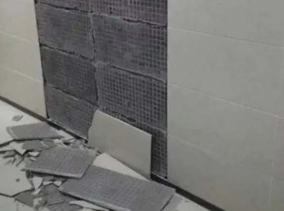 白玉瓷砖空鼓维修公司分享下白玉墙砖松动维修的知识